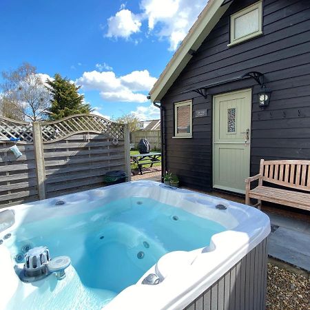 Villa Saving Grace With Private Hot Tub à Bawdeswell Extérieur photo
