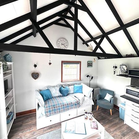 Villa Saving Grace With Private Hot Tub à Bawdeswell Extérieur photo