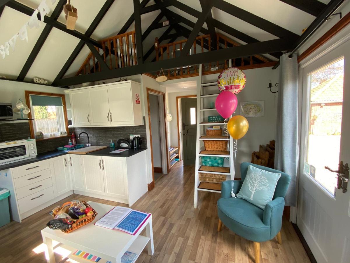 Villa Saving Grace With Private Hot Tub à Bawdeswell Extérieur photo