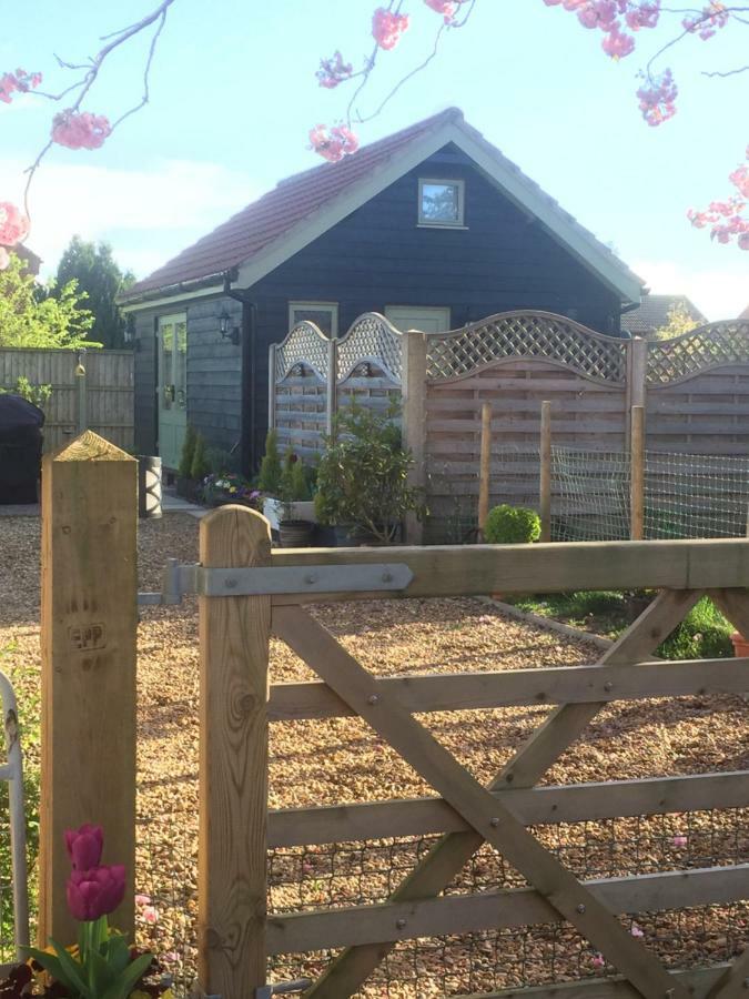 Villa Saving Grace With Private Hot Tub à Bawdeswell Extérieur photo